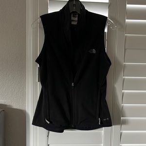 The north face women’s fleece vest